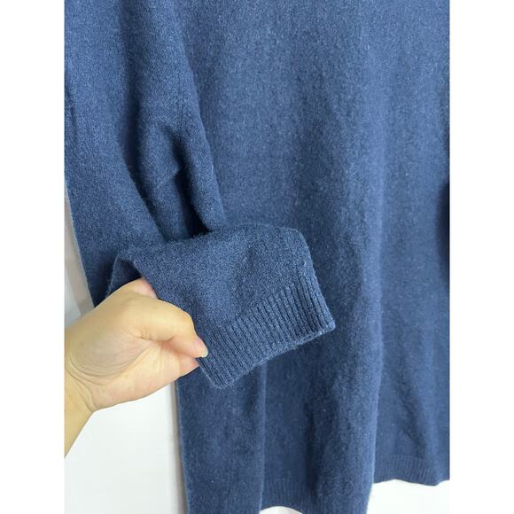 LL Bean Navy 100% Cashmere Sweater Size 3X Some piling shown in pictures - Picture 2 of 5